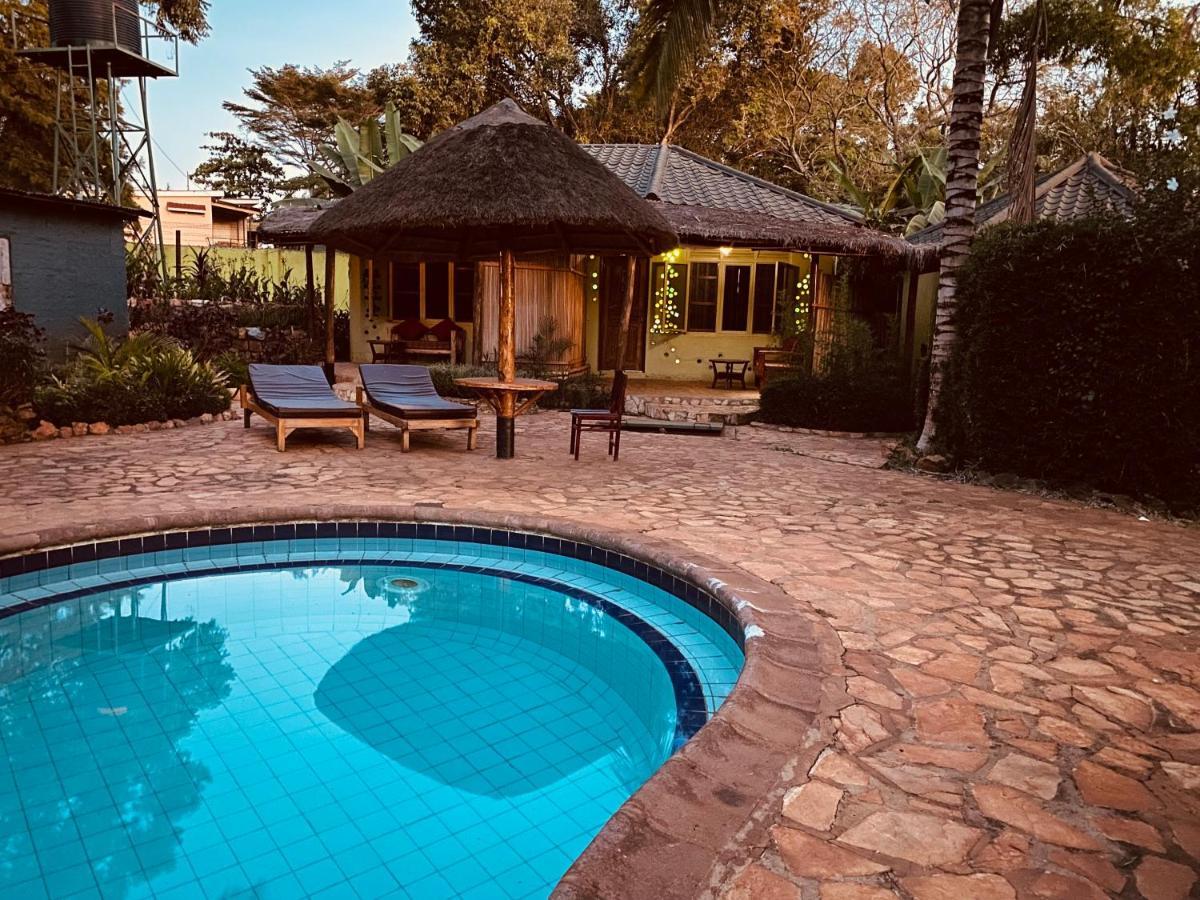 Afro Smile Hotel & Guest House - Jinja Eksteriør billede