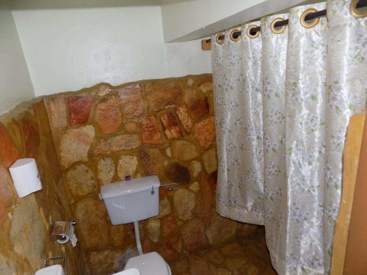 Afro Smile Hotel & Guest House - Jinja Eksteriør billede