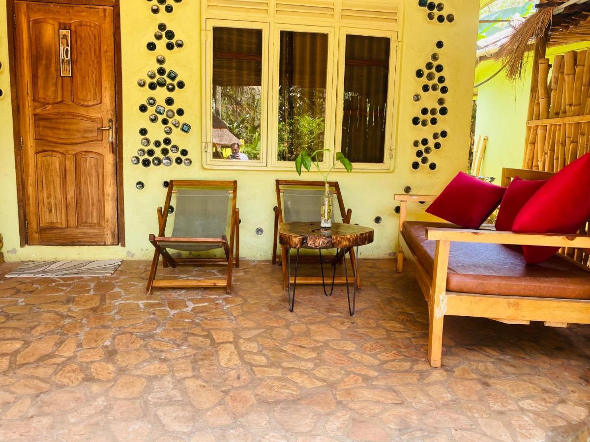 Afro Smile Hotel & Guest House - Jinja Eksteriør billede