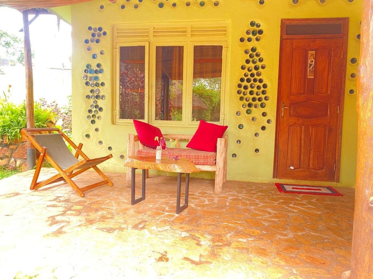 Afro Smile Hotel & Guest House - Jinja Eksteriør billede